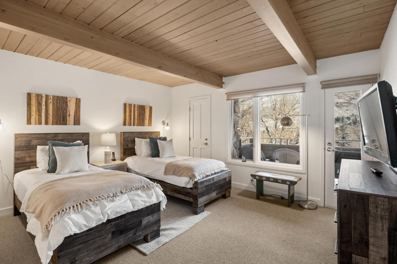 Standard Three Bedroom - Alps #406